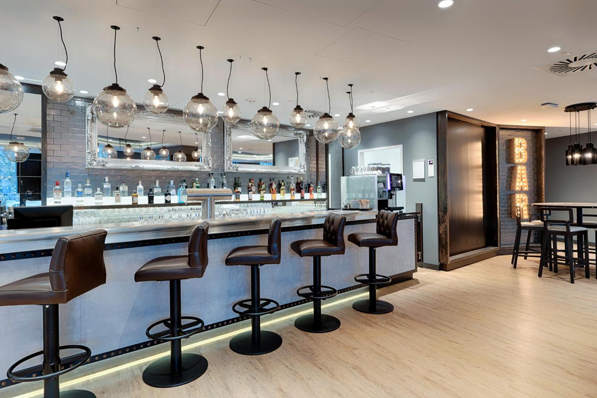 Premier Inn Berlin City Wilmersdorf Ngoại thất bức ảnh
